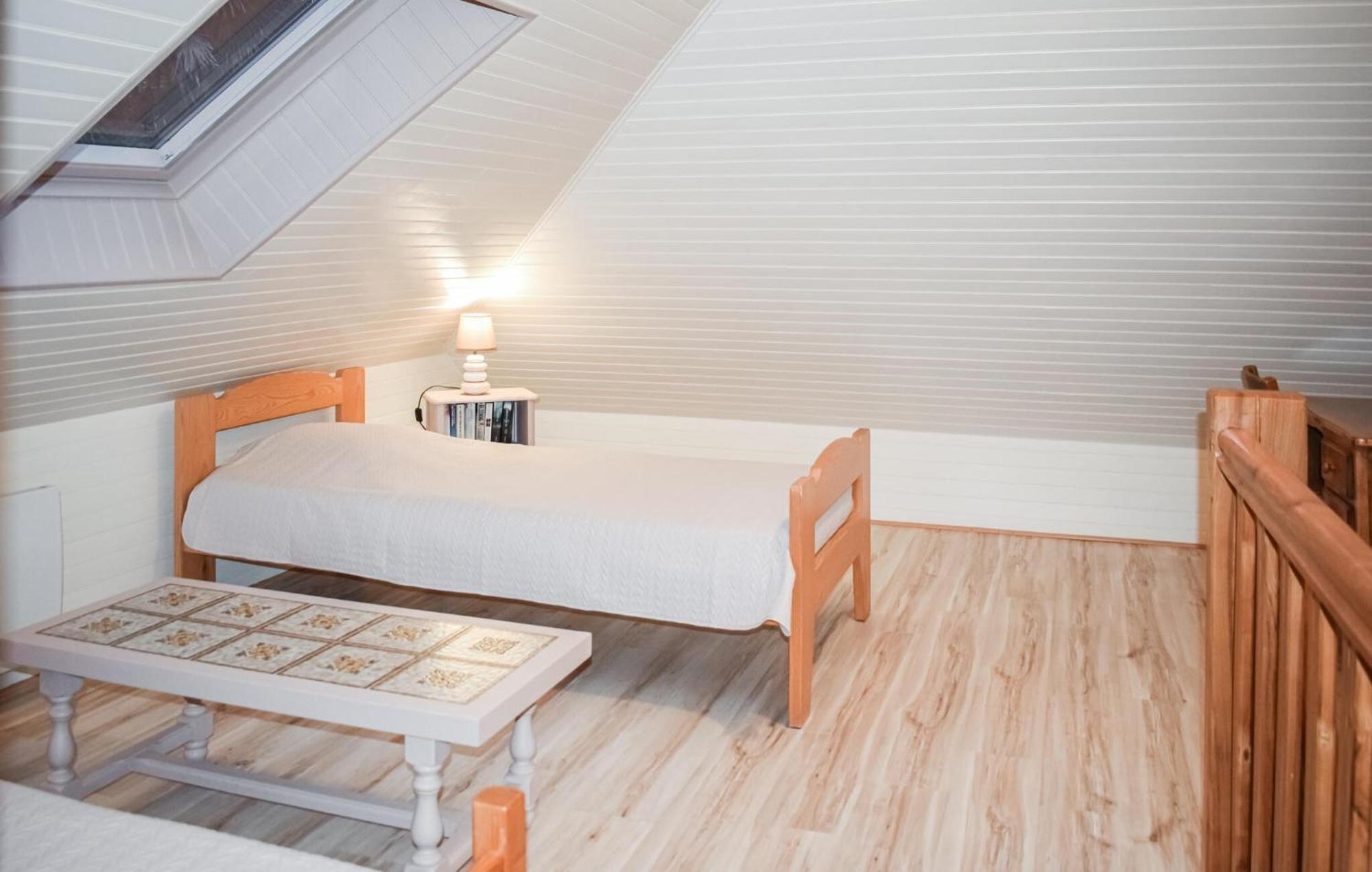 3 Bedroom Awesome Home In Lézardrieux Exterior photo